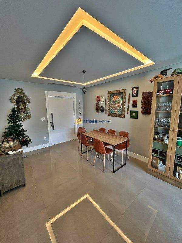 Casa à venda no Centro: 