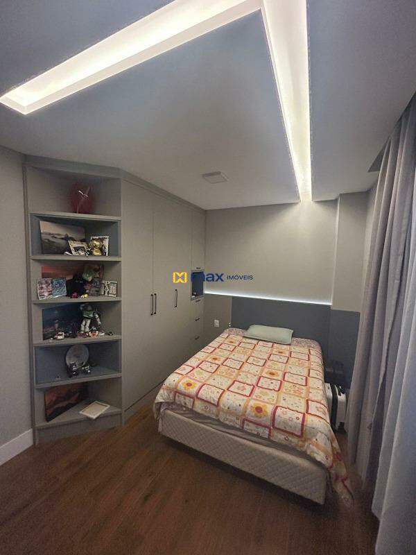 Casa à venda no Centro: