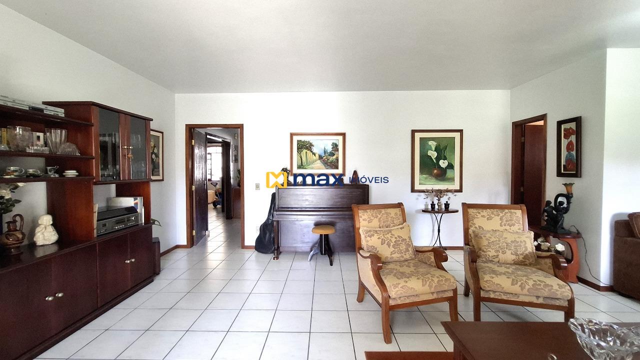 Casa à venda no Ressacada: Sala de estar