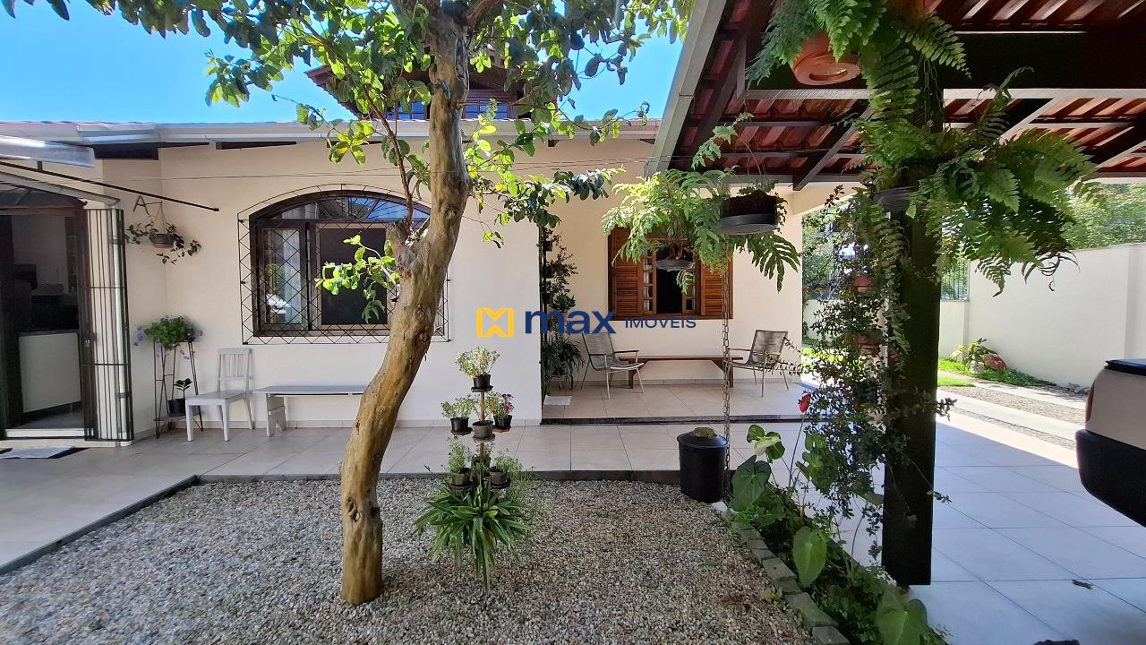 Casa à venda no Ressacada: Área externa