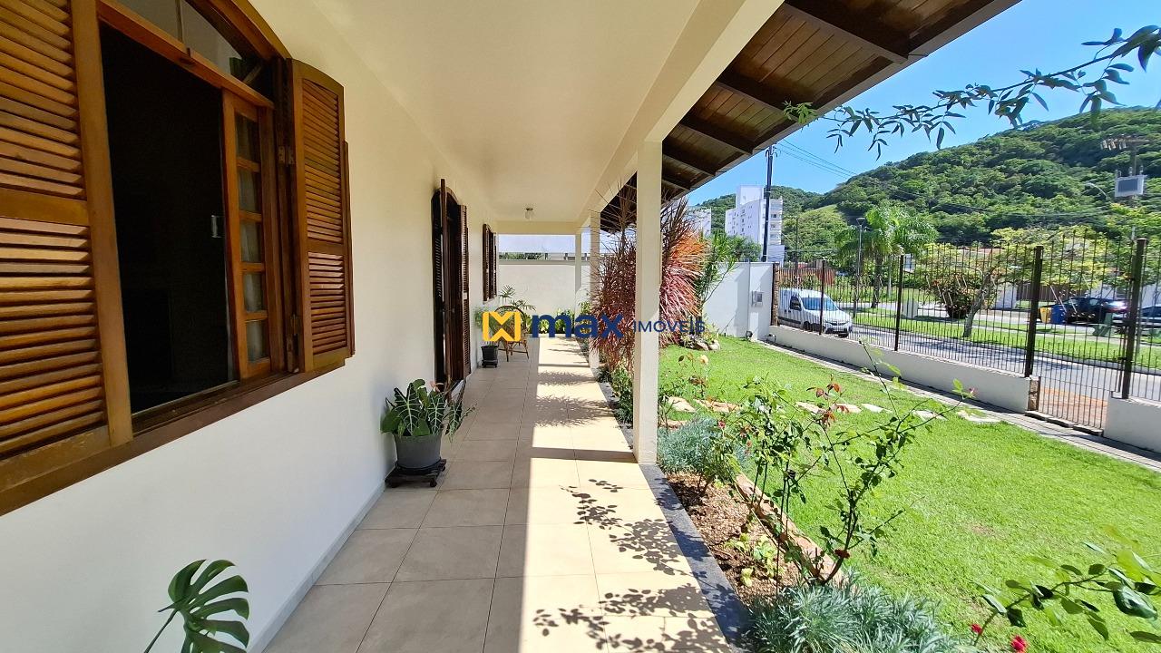 Casa à venda no Ressacada: Área externa