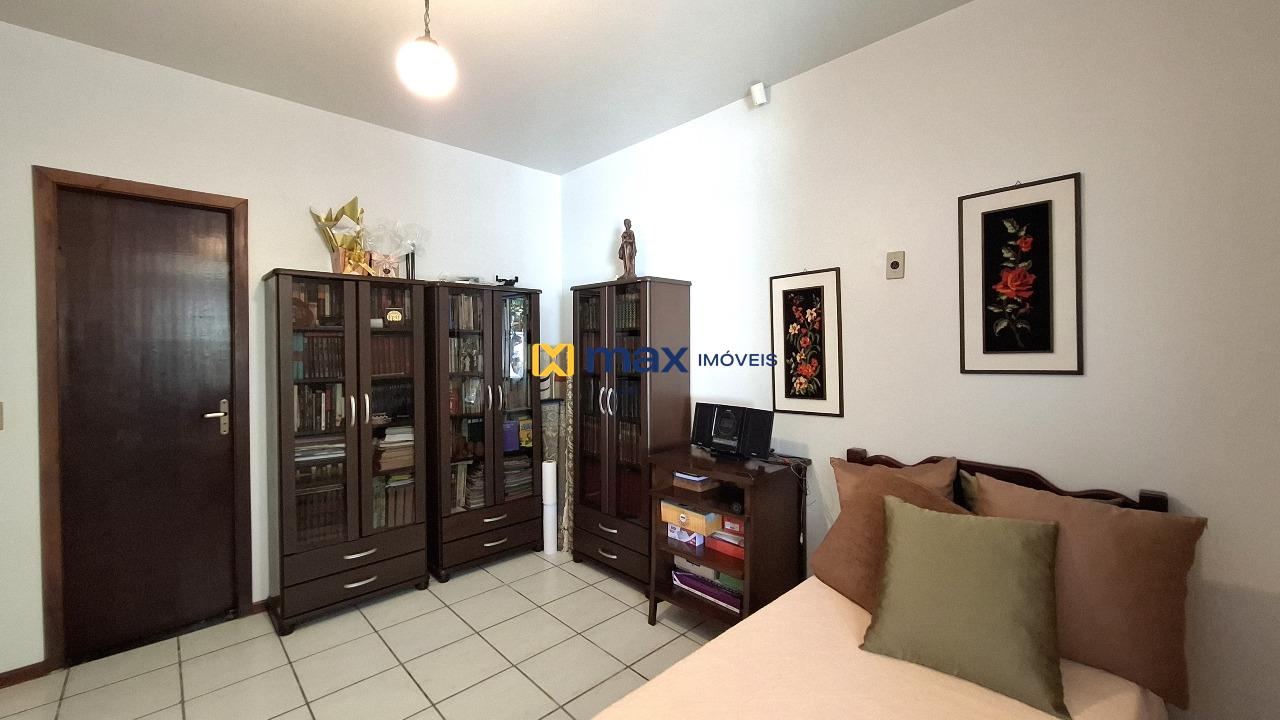 Casa à venda no Ressacada: Suíte 2