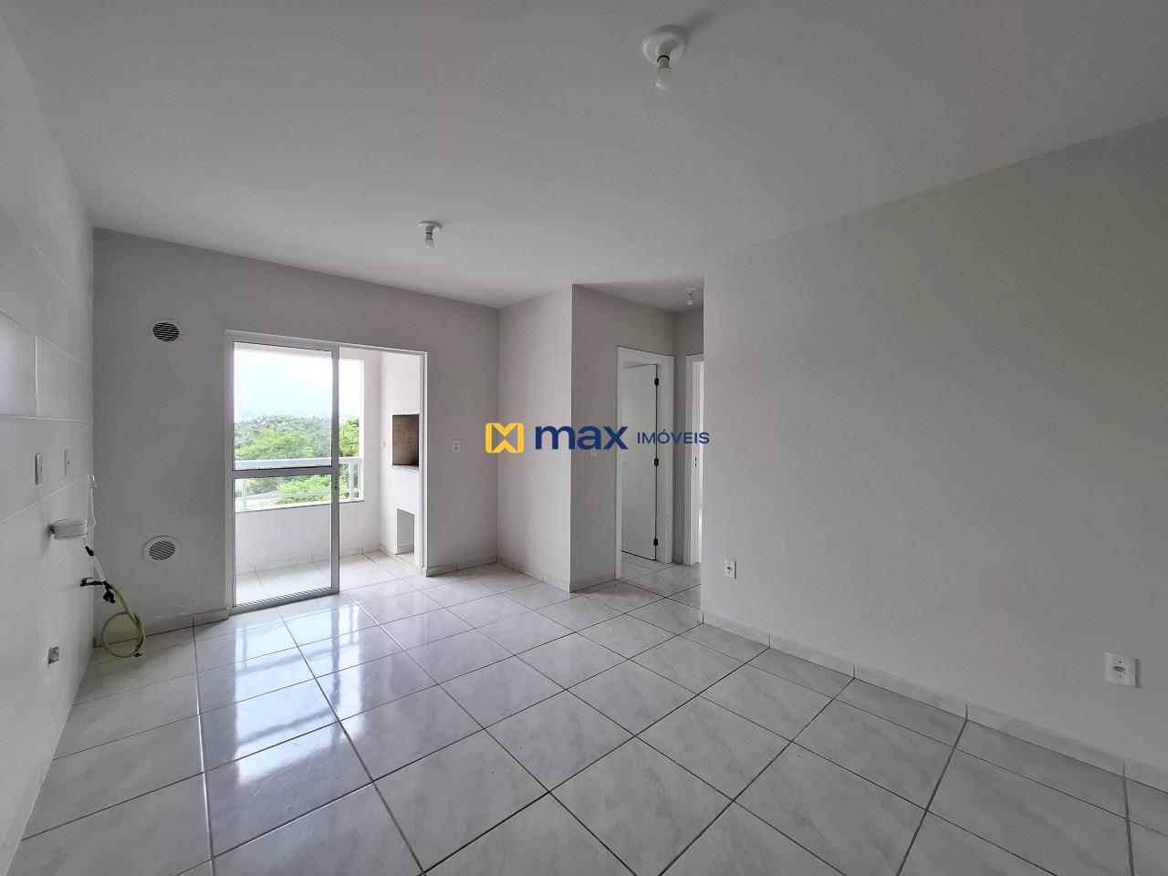 Apartamento para aluguel no Gravatá: Sala integrada com a cozinha