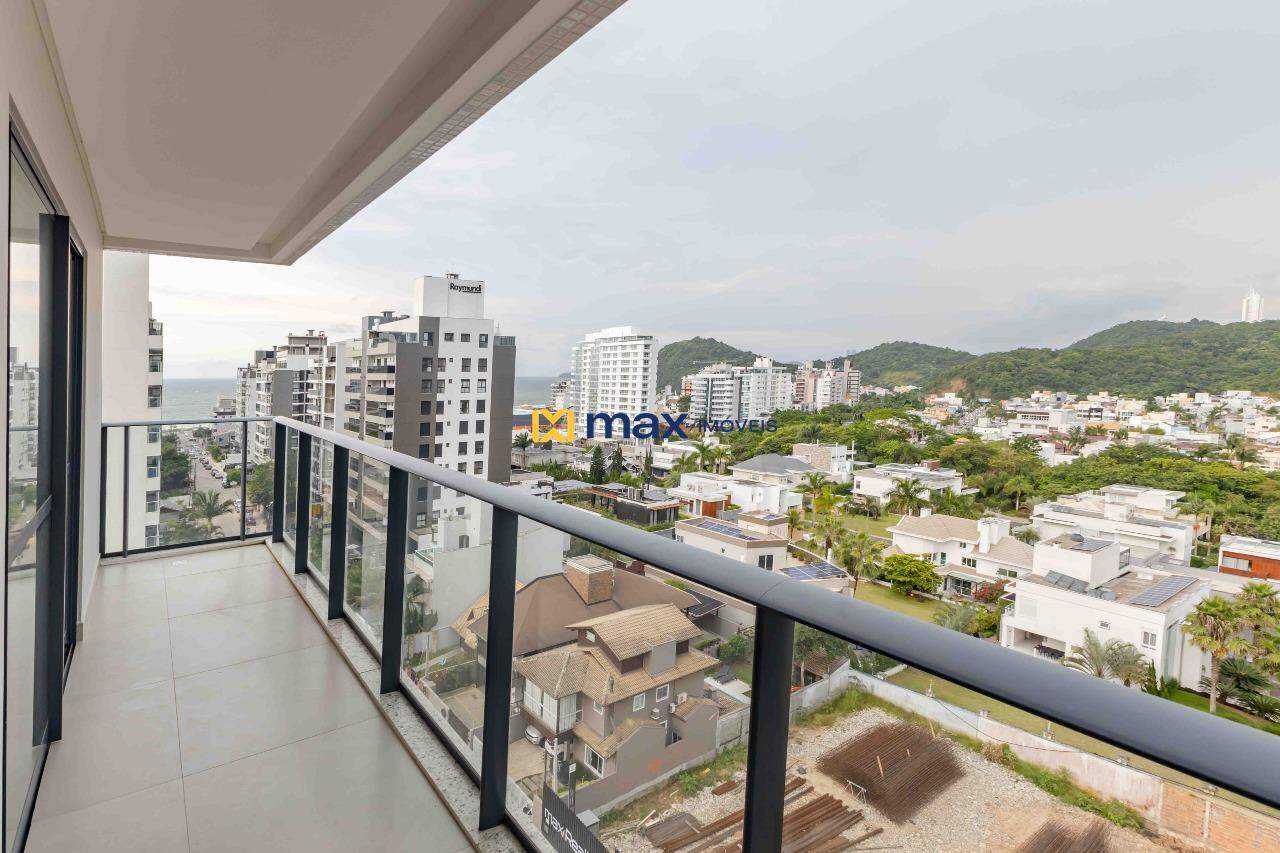 Apartamento à venda no Praia Brava: Sacada com churrasqueira