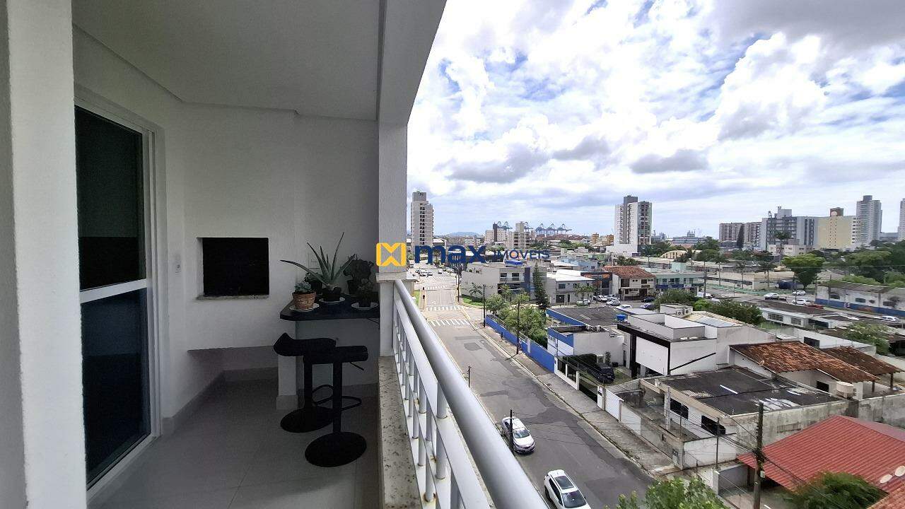 Apartamento à venda no Vila Operária: Sacada com churrasqueira