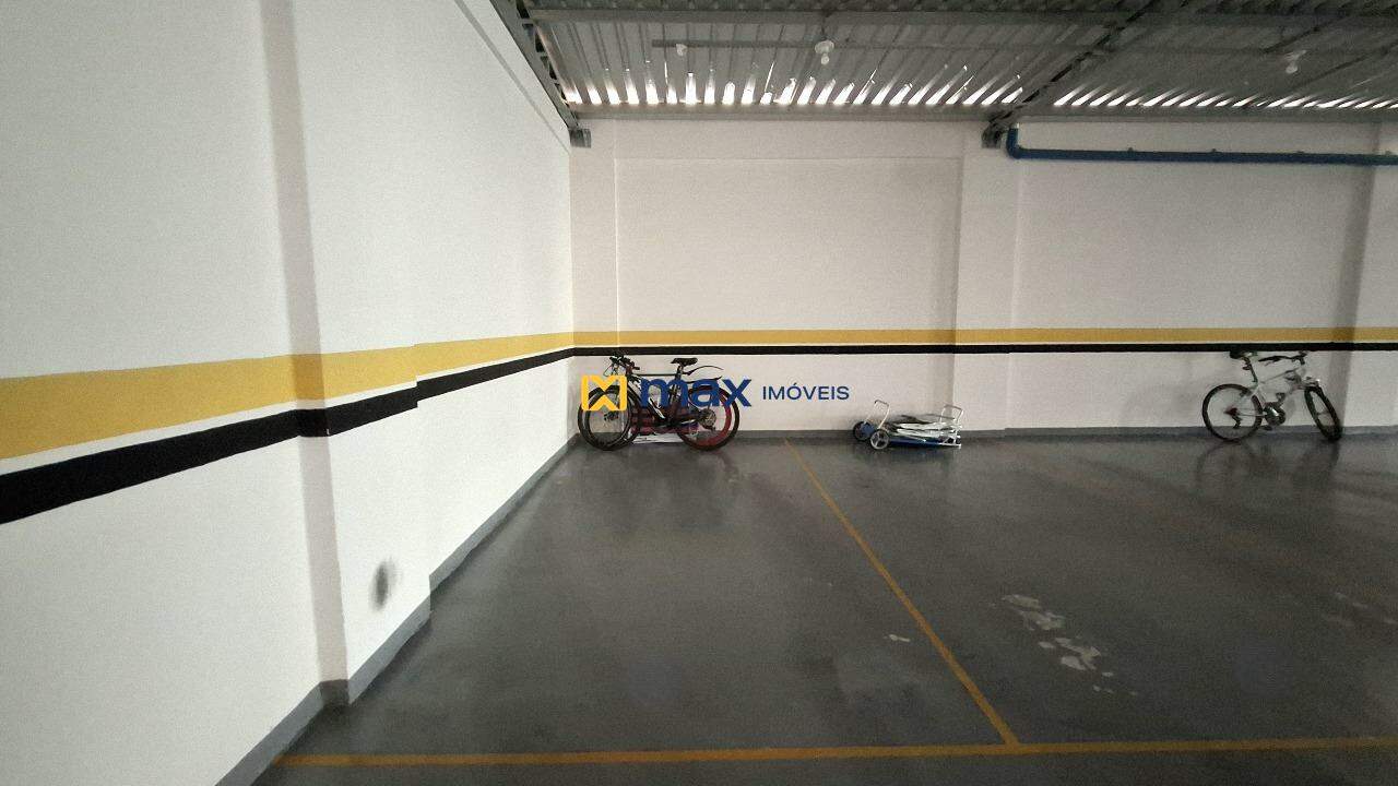 Apartamento à venda no Vila Operária: Vaga de garagem