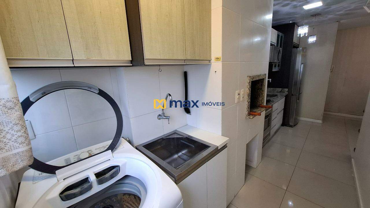 Apartamento para aluguel no Barra do Rio: Cozinha/ Lavanderia