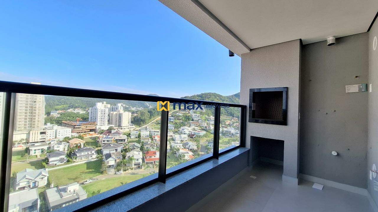 Apartamento à venda no Praia Brava: Sacada com churrasqueira