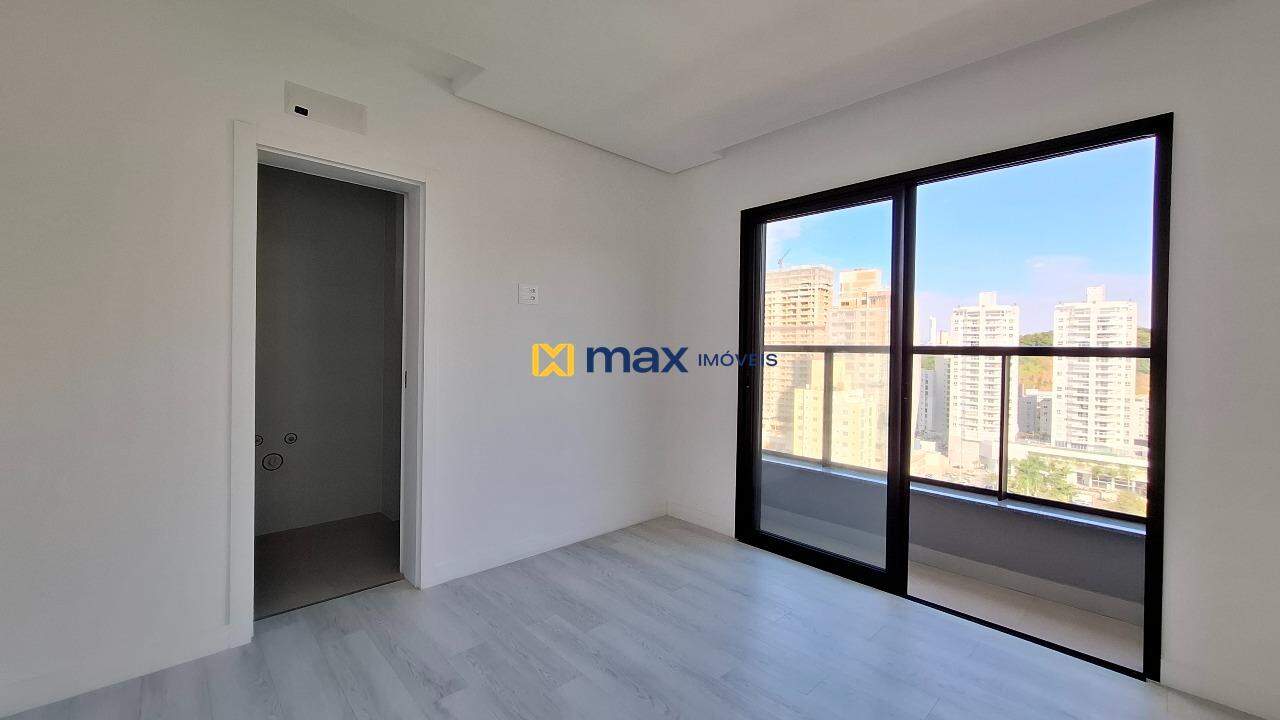 Apartamento à venda no Praia Brava: Suíte 1