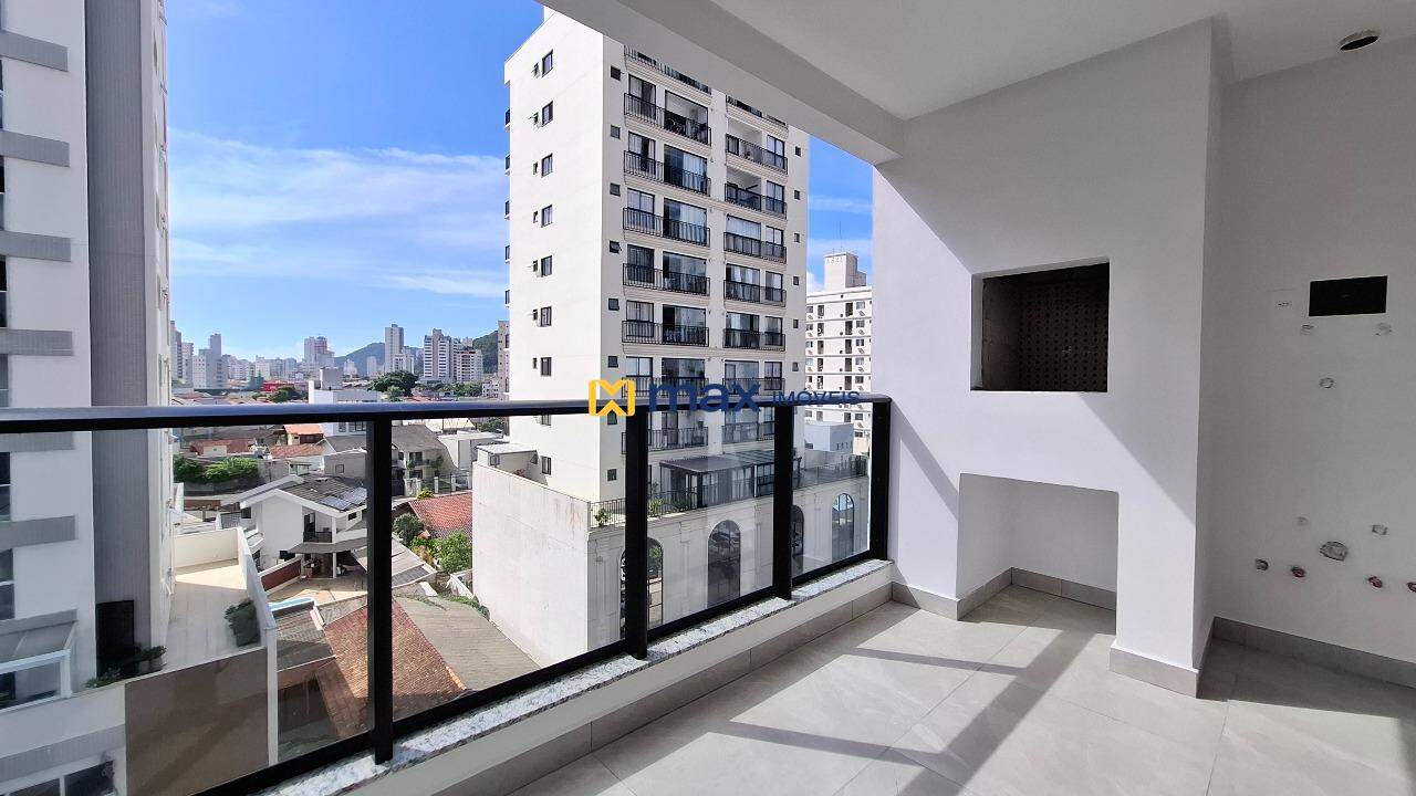 Apartamento à venda no Vila Operária: Sacada com churrasqueira
