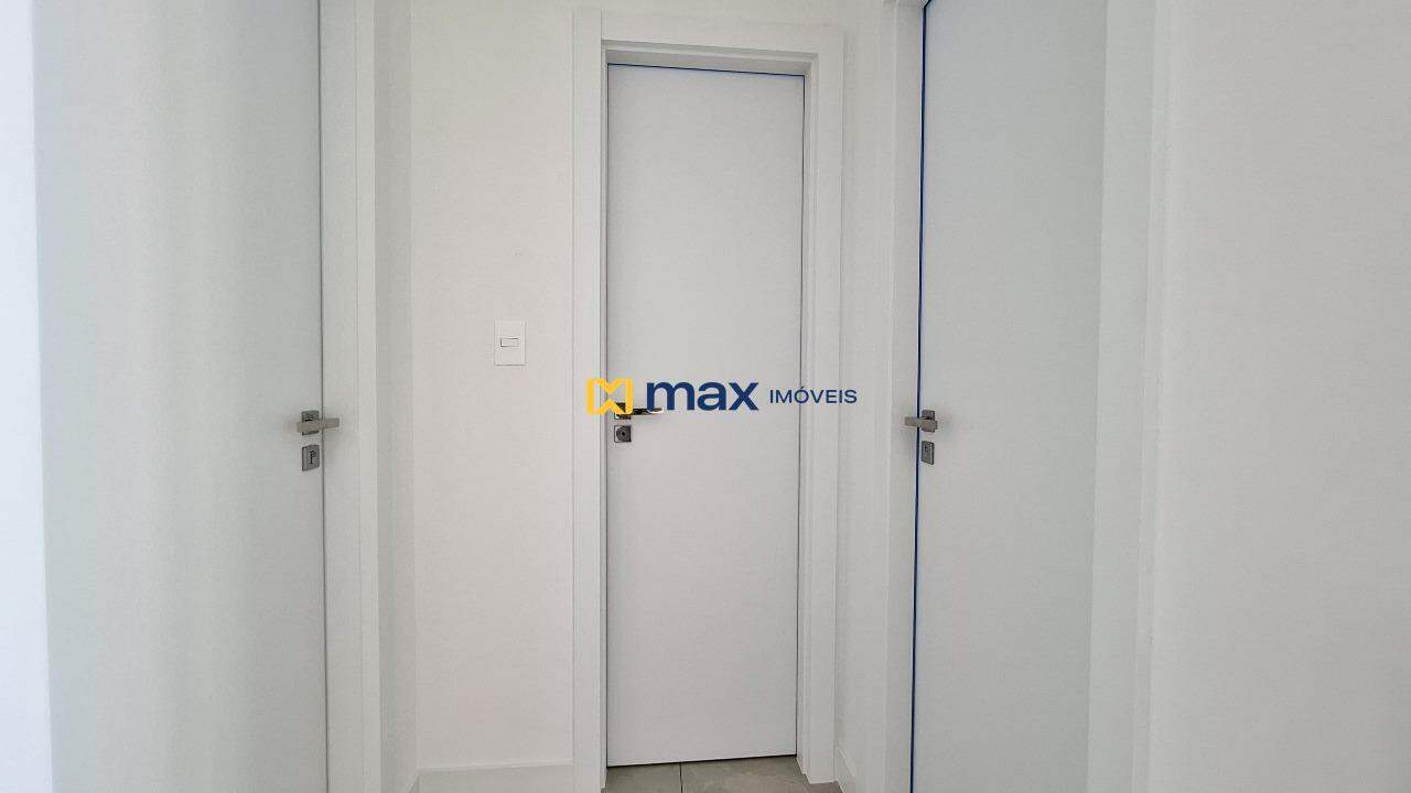 Apartamento à venda no Vila Operária: Corredor