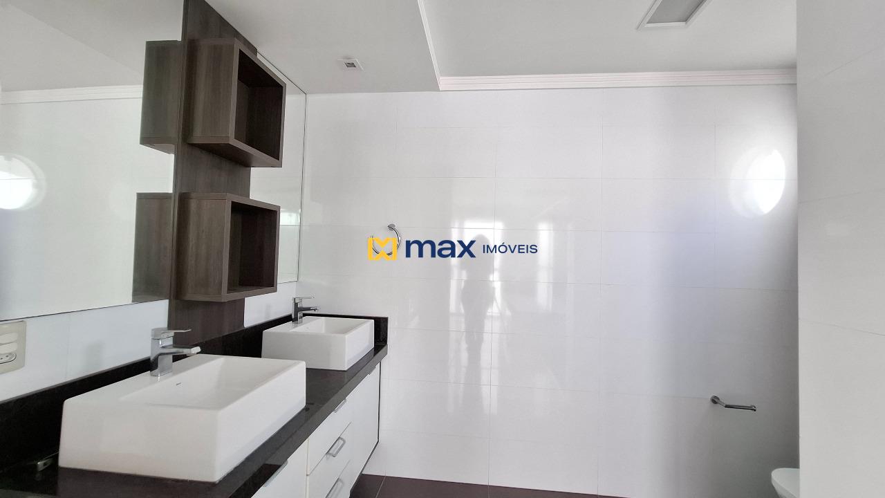 Casa à venda no Fazenda: Banheiro suíte master