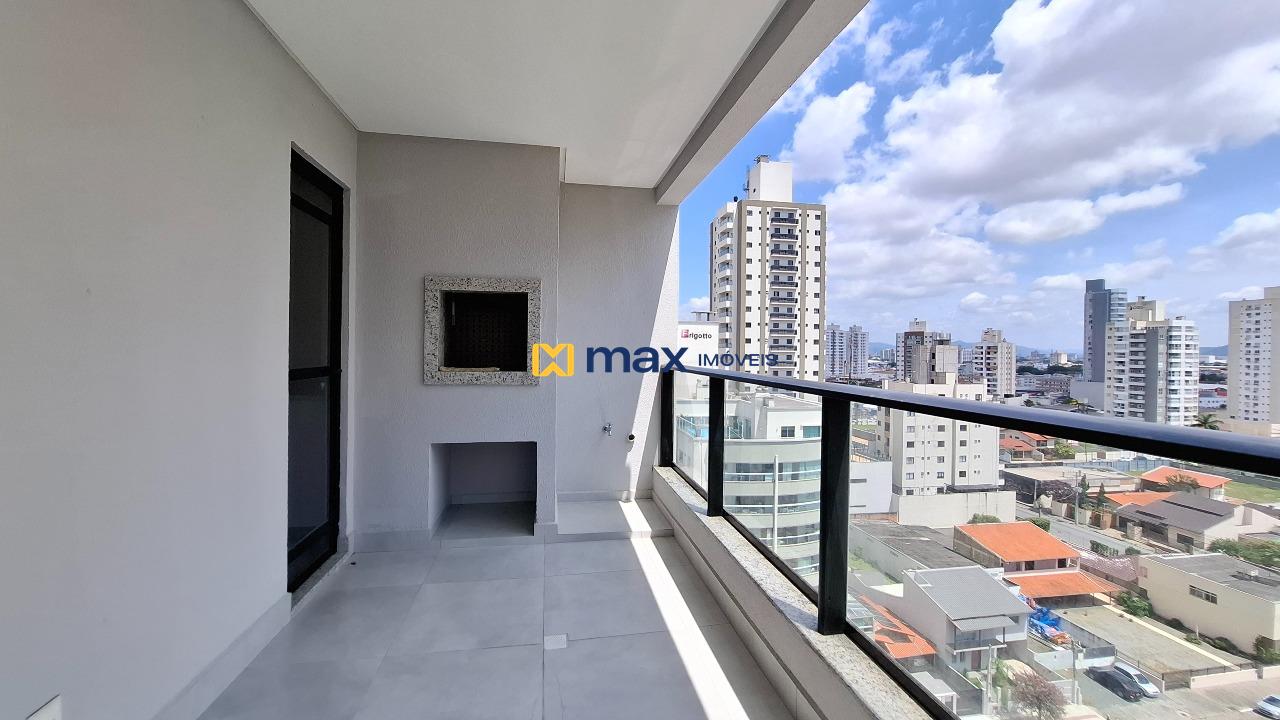 Apartamento à venda no Vila Operária: Sacada com churrasqueira