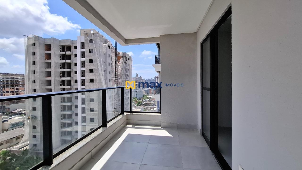 Apartamento à venda no Vila Operária: Sacada com churrasqueira