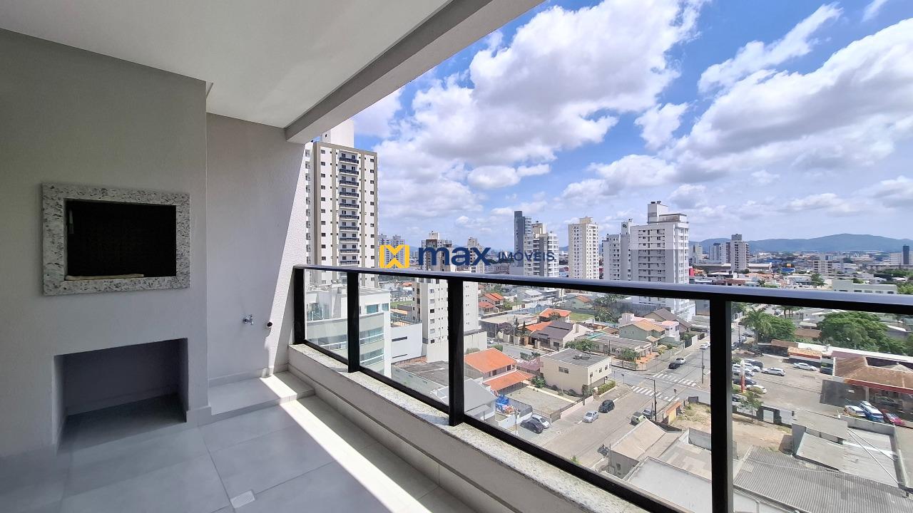 Apartamento à venda no Vila Operária: Sacada com churrasqueira