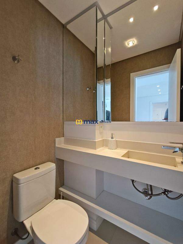 Apartamento à venda no Pioneiros: 