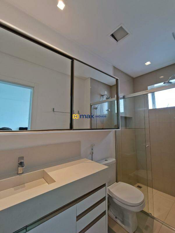 Apartamento à venda no Pioneiros: 