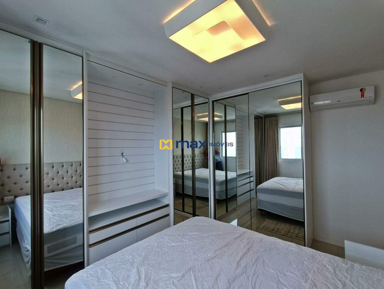 Apartamento à venda no Pioneiros: 