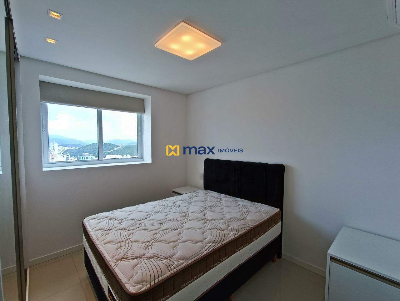 Apartamento à venda no Pioneiros: 