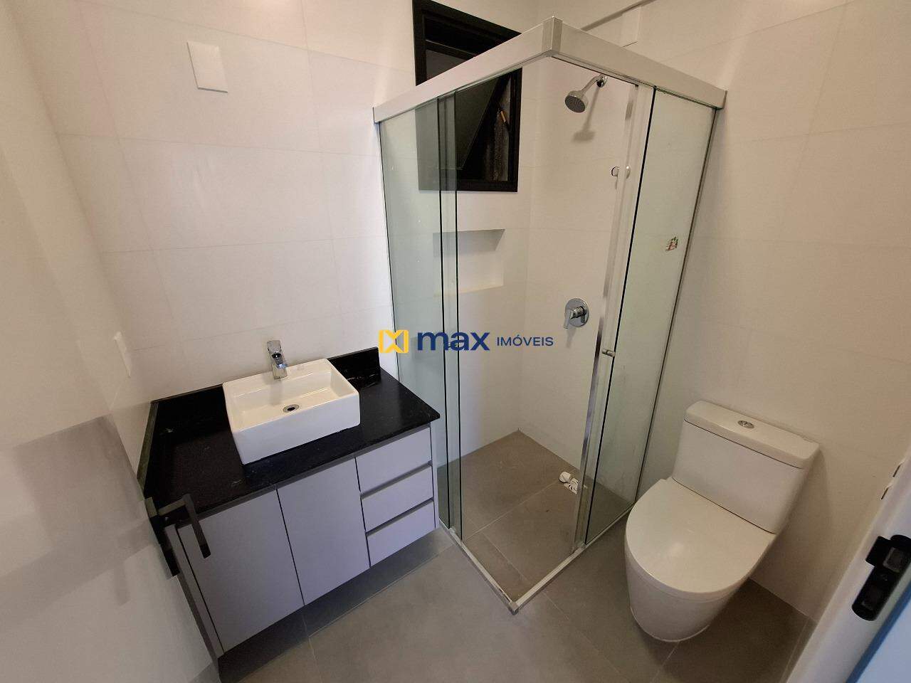 Apartamento para aluguel no Centro: Banheiro Suíte