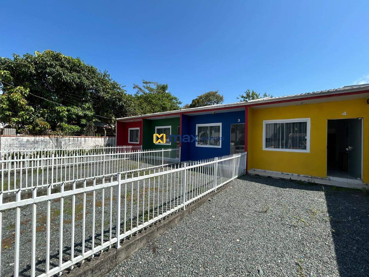 Casa à venda no Armação de Itapocoroy: 