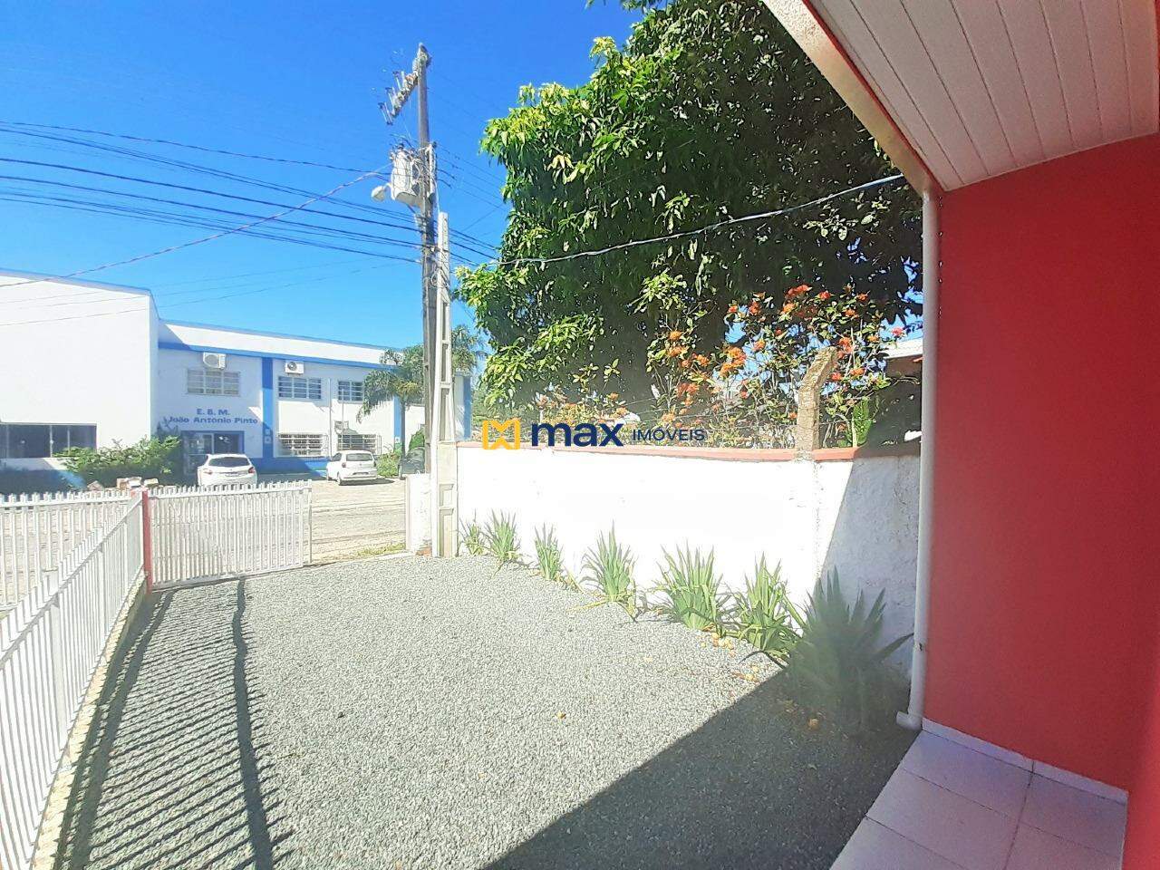 Casa à venda no Armação de Itapocoroy: 