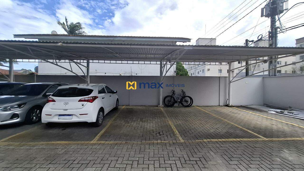Apartamento à venda no Cordeiros: Vaga de garagem