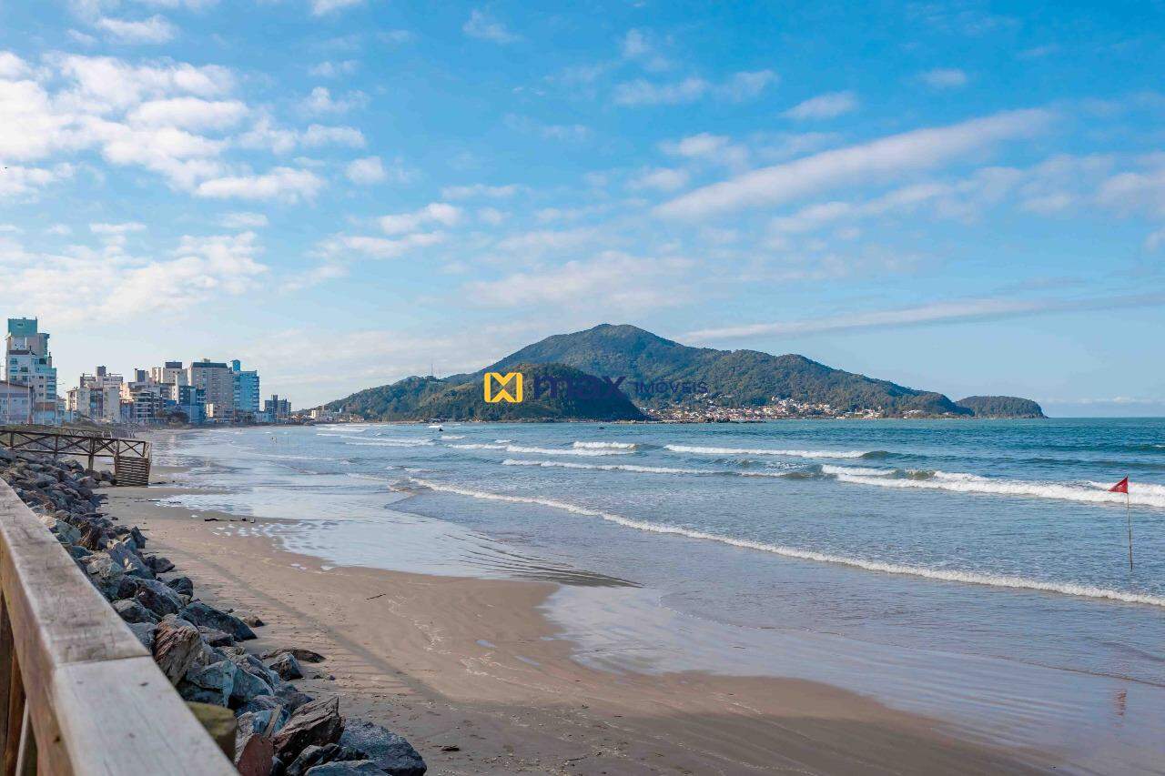Apartamento à venda no Gravatá: Vista mar 