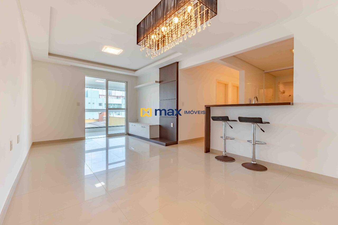Apartamento à venda no Gravatá: Sala de jantar e estar integrada 