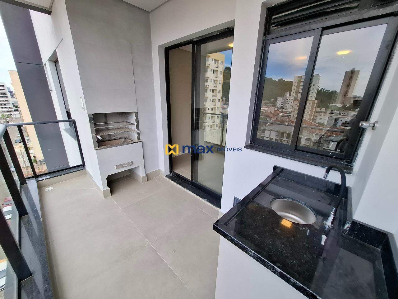 Apartamento para aluguel no Centro: Sacada
