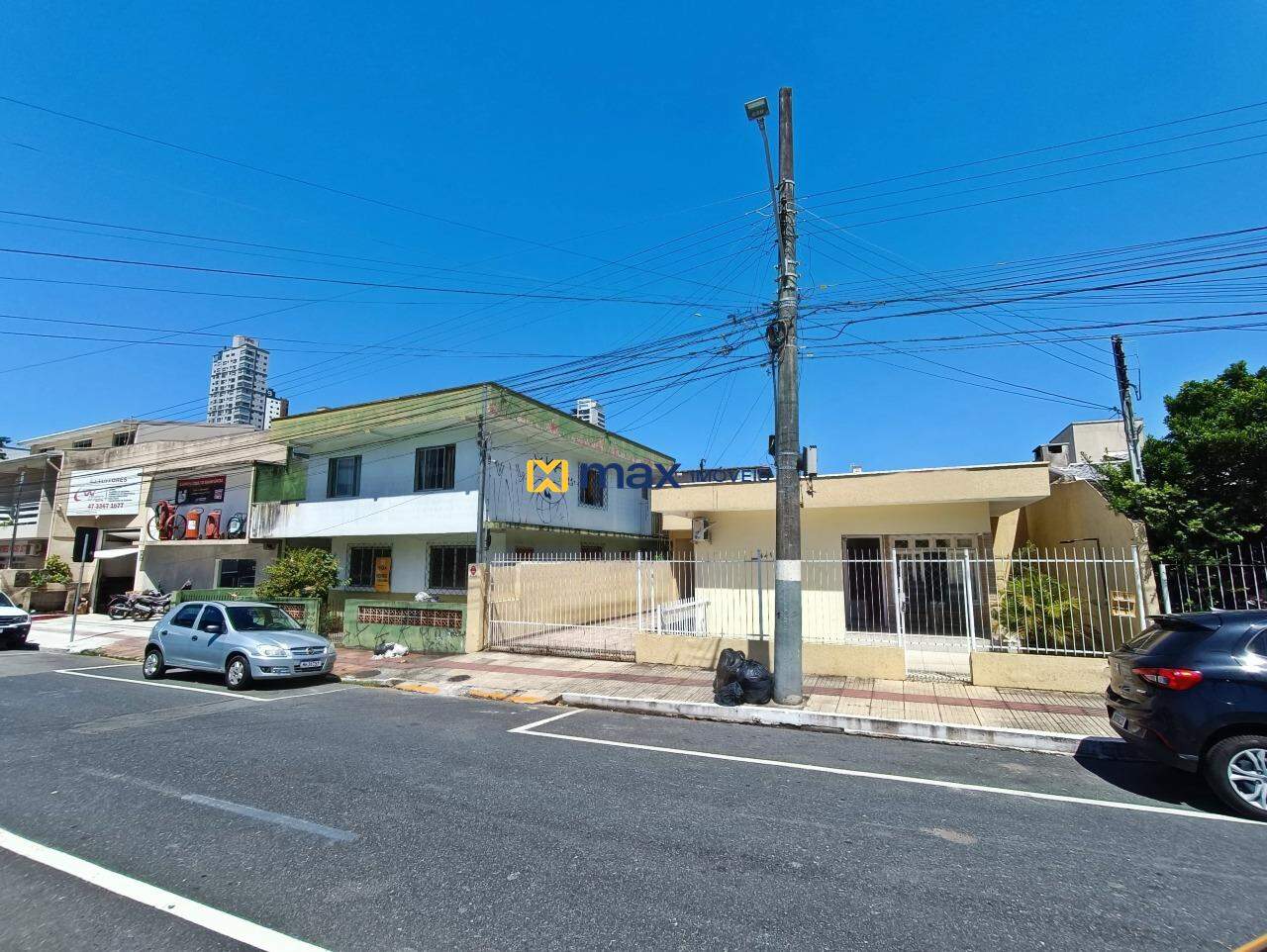 Casa à venda no Centro: 