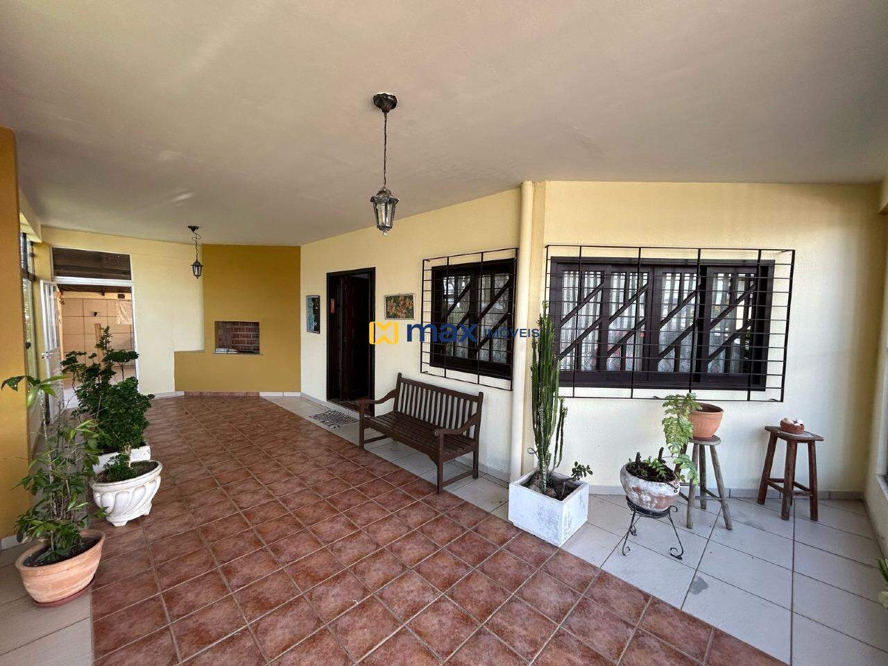 Casa à venda no Armação de Itapocoroy: Varanda