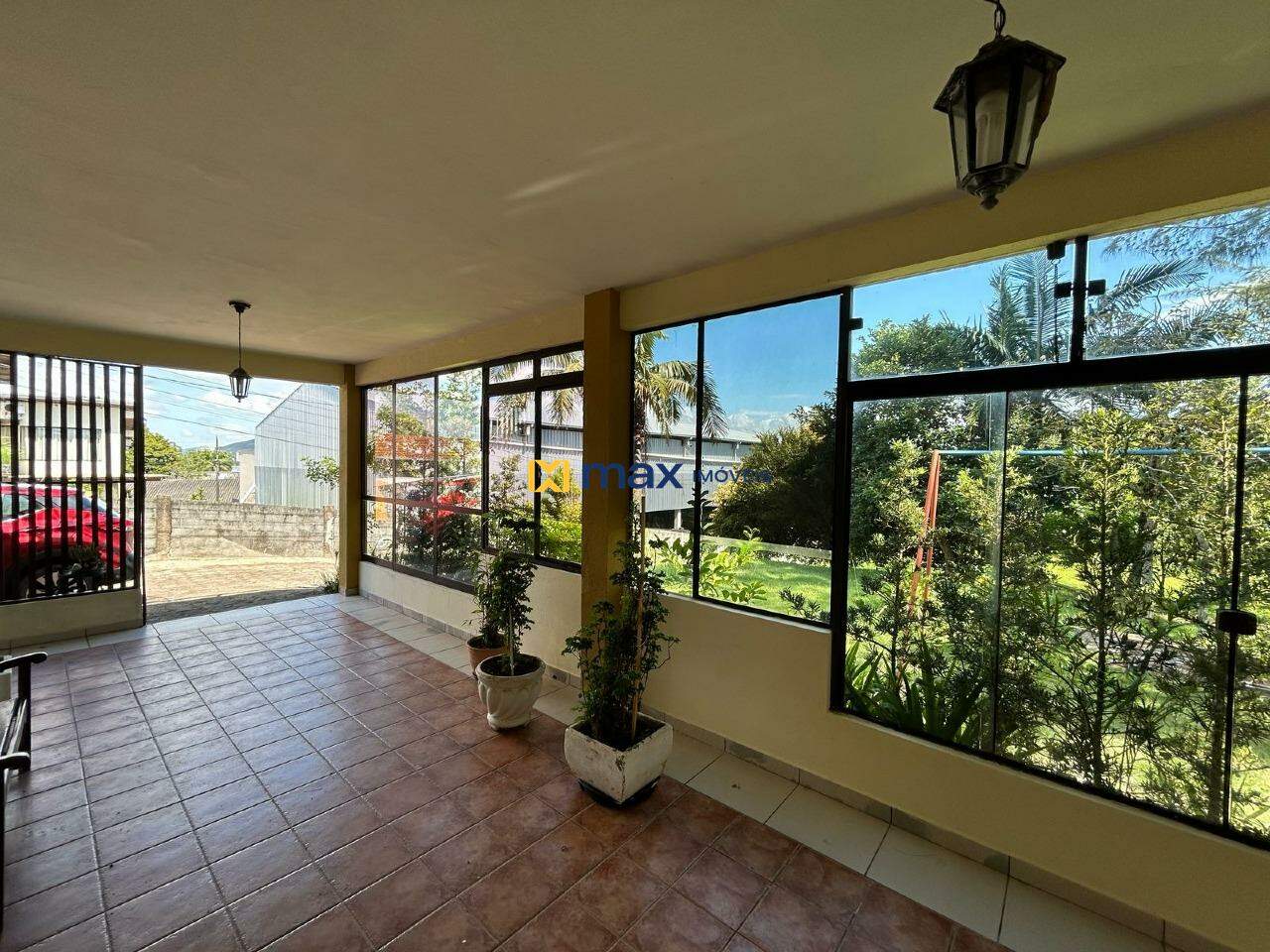 Casa à venda no Armação de Itapocoroy: Varanda