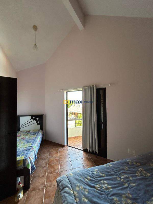 Casa à venda no Armação de Itapocoroy: Dormitório (Piso Superior)