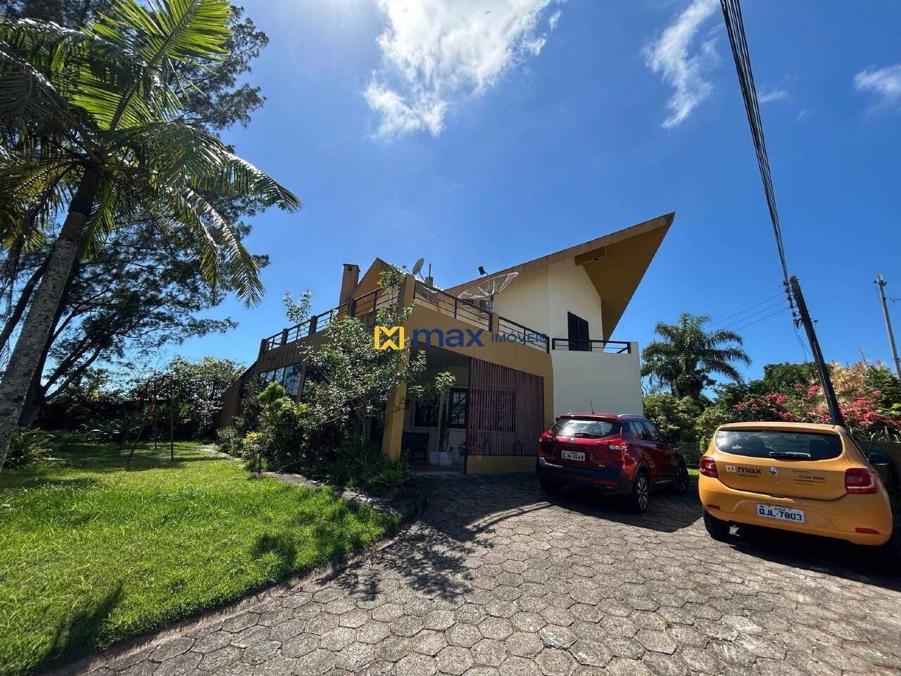 Casa à venda no Armação de Itapocoroy: Terreno