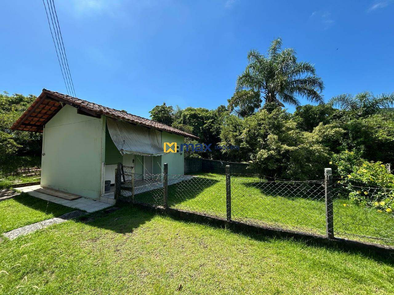 Terreno à venda no Armação Itapocoroy: 