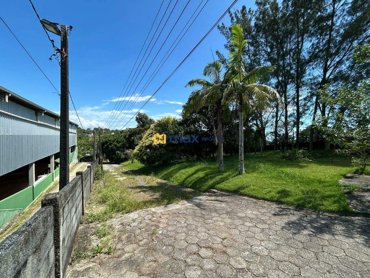 Terreno à venda no Armação Itapocoroy: 