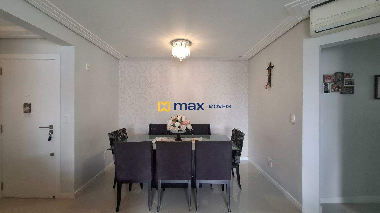 Apartamento à venda no Centro: Living integrado