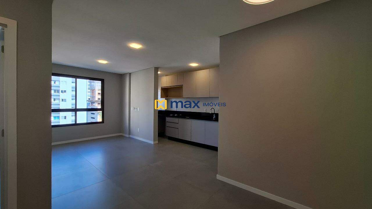 Apartamento para aluguel no Centro: Sala de Estar e Jantar