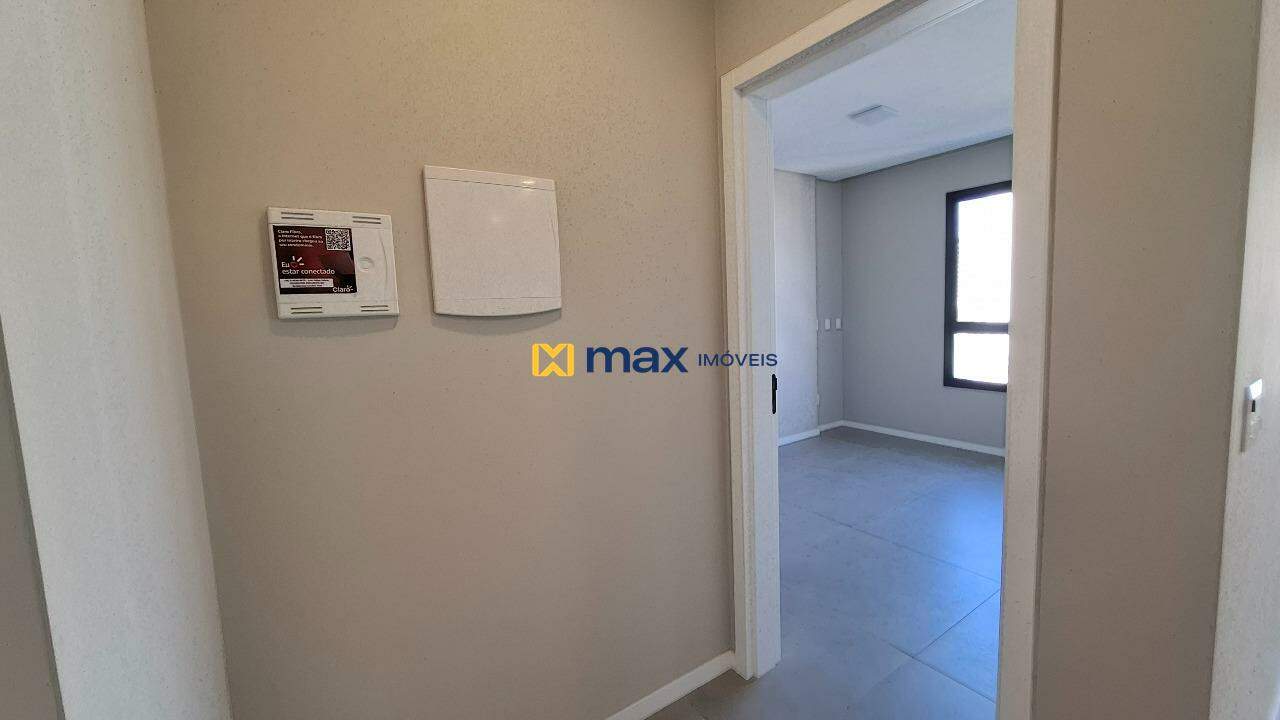 Apartamento para aluguel no Centro: Hall da Suíte