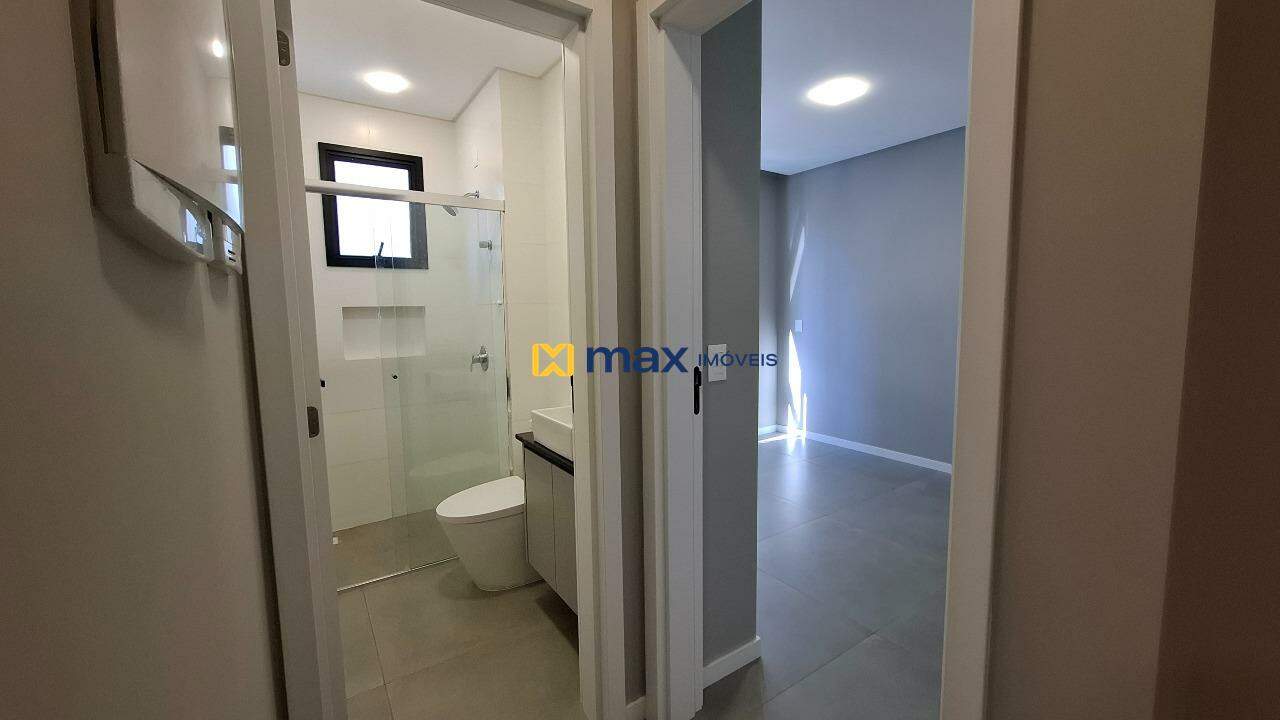 Apartamento para aluguel no Centro: Hall do Quarto