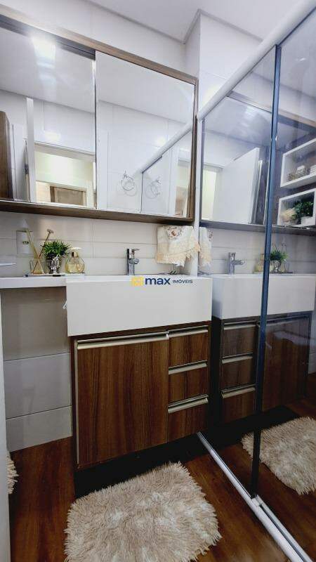 Apartamento à venda no São João: Banheiro social