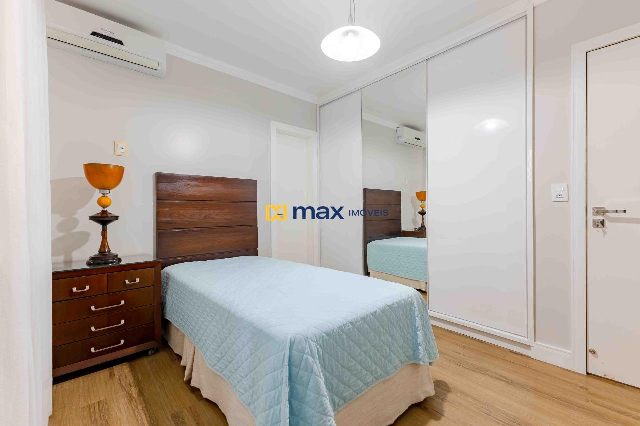 Casa Comercial à venda no Vila Operária: Suíte 2