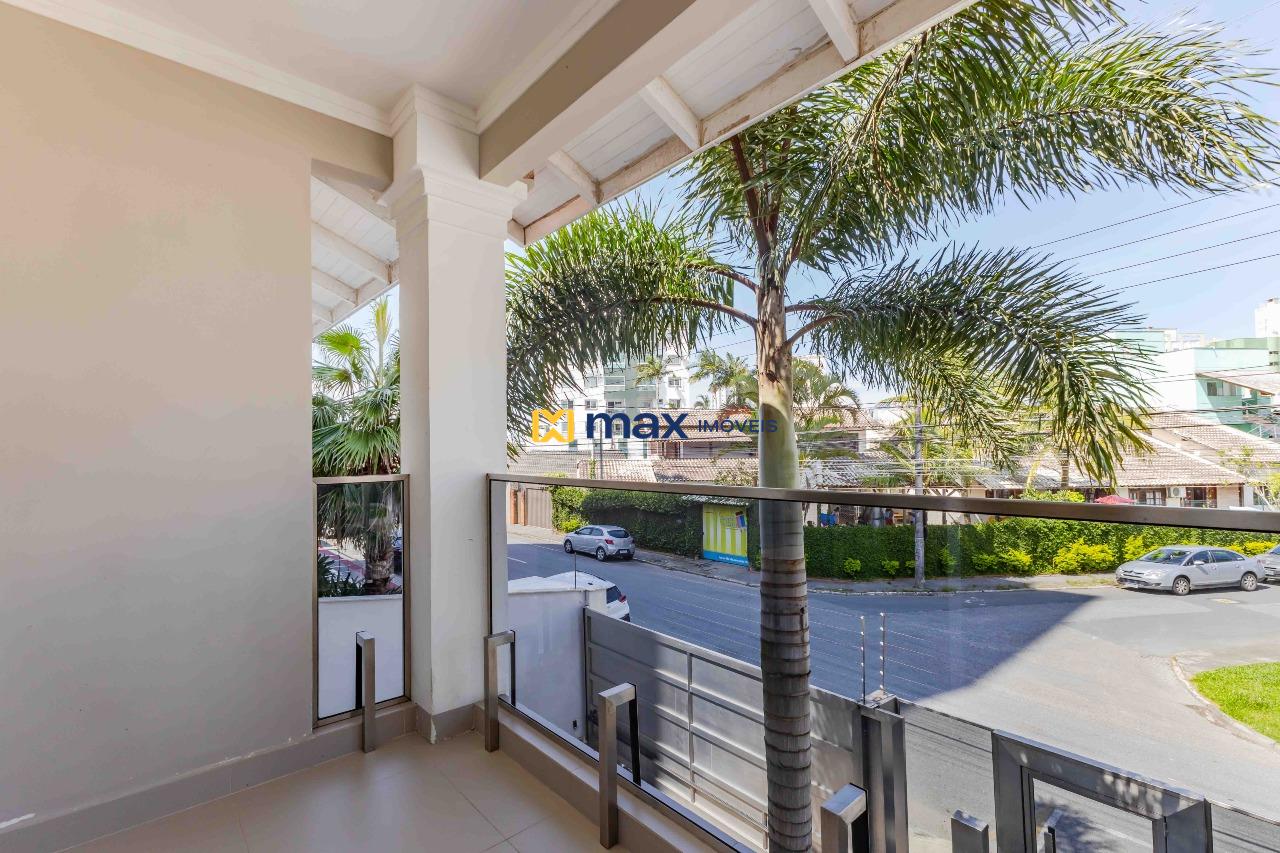 Casa Comercial à venda no Vila Operária: Antessala quartos