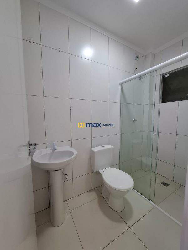 Apartamento para aluguel no Centro: Banheiro social