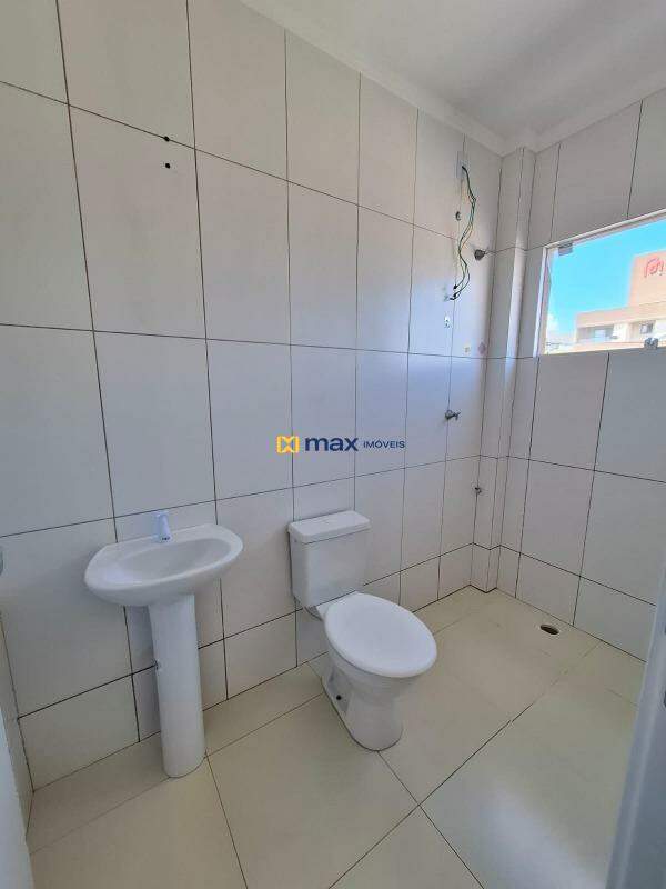 Apartamento para aluguel no Centro: Banheiro suíte