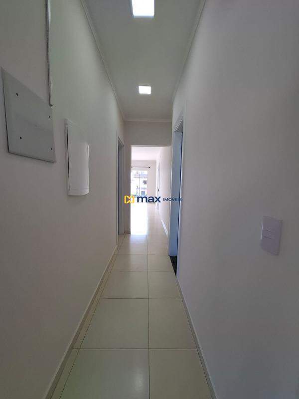Apartamento para aluguel no Centro: Corredor