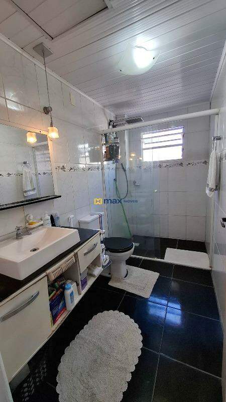 Casa à venda no Centro: Banheiro social