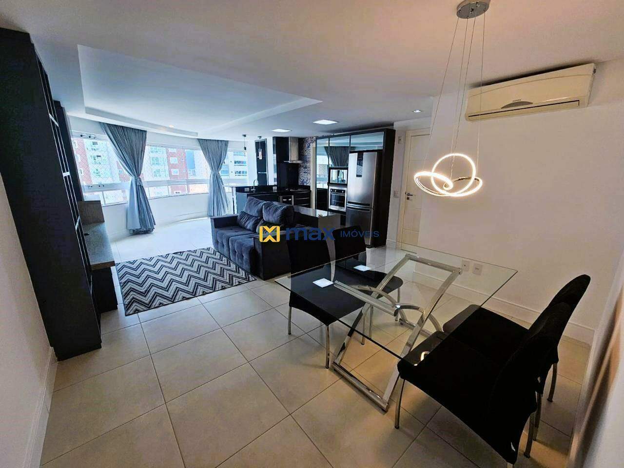 Apartamento à venda no Centro: Living integrado
