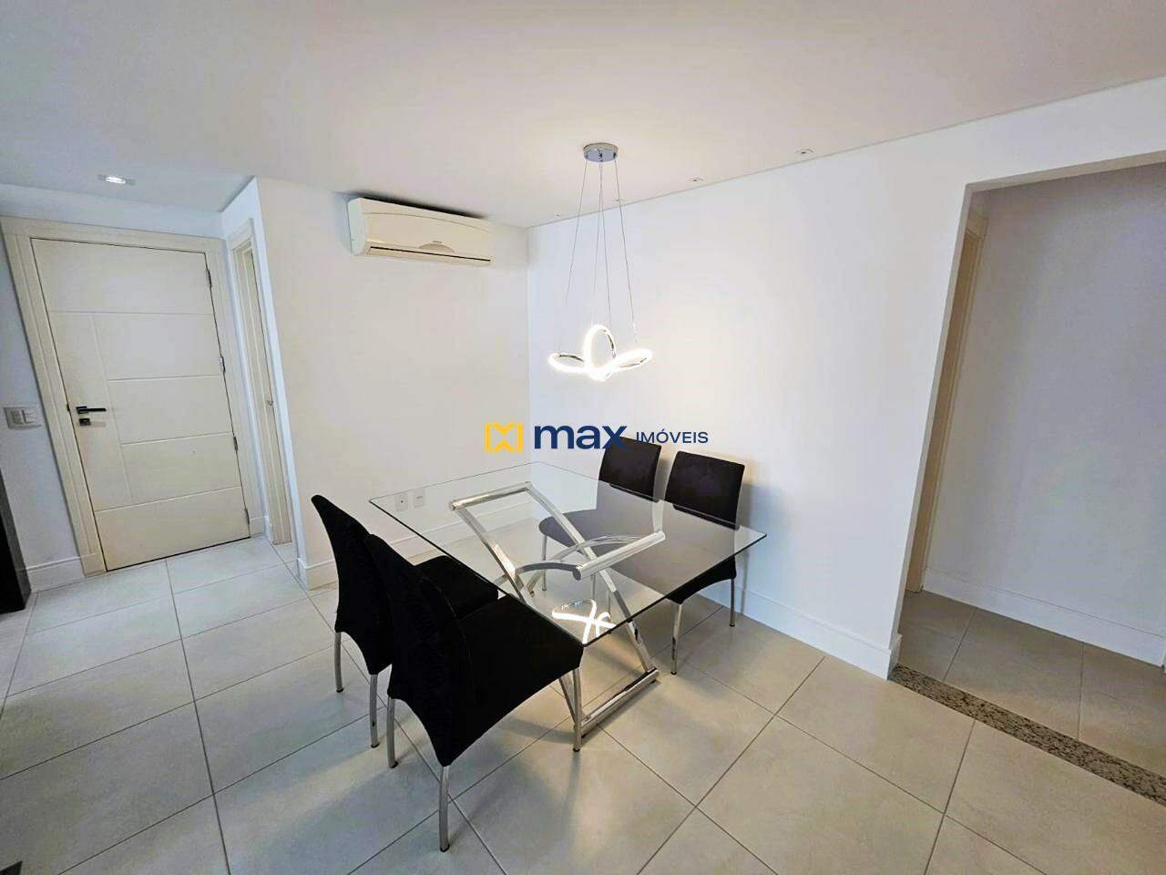 Apartamento à venda no Centro: Living integrado